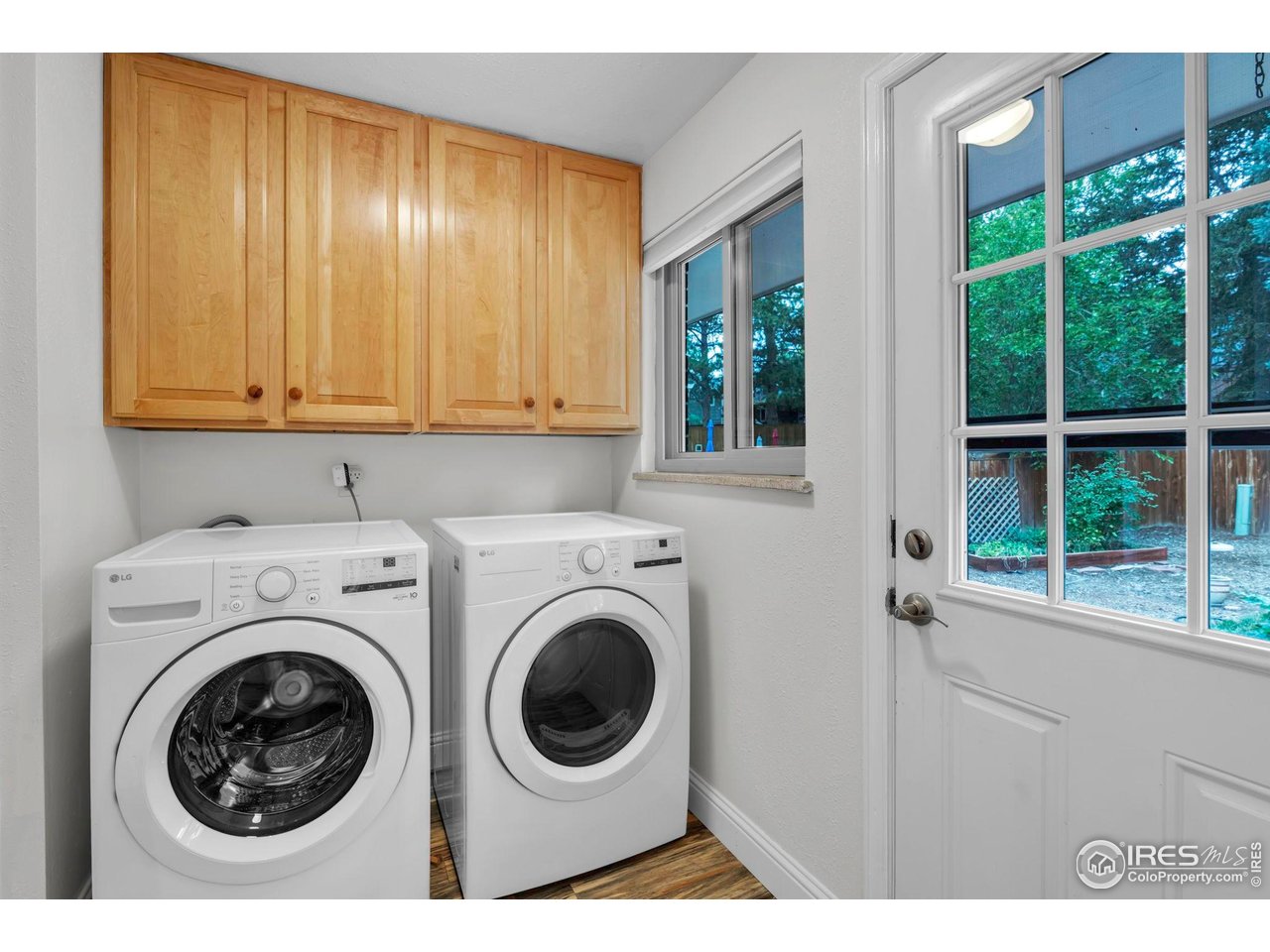4636 Devonshire Street Boulder, CO 80301 - Photo 16 of 40 a view of entryway with washer and dryer
