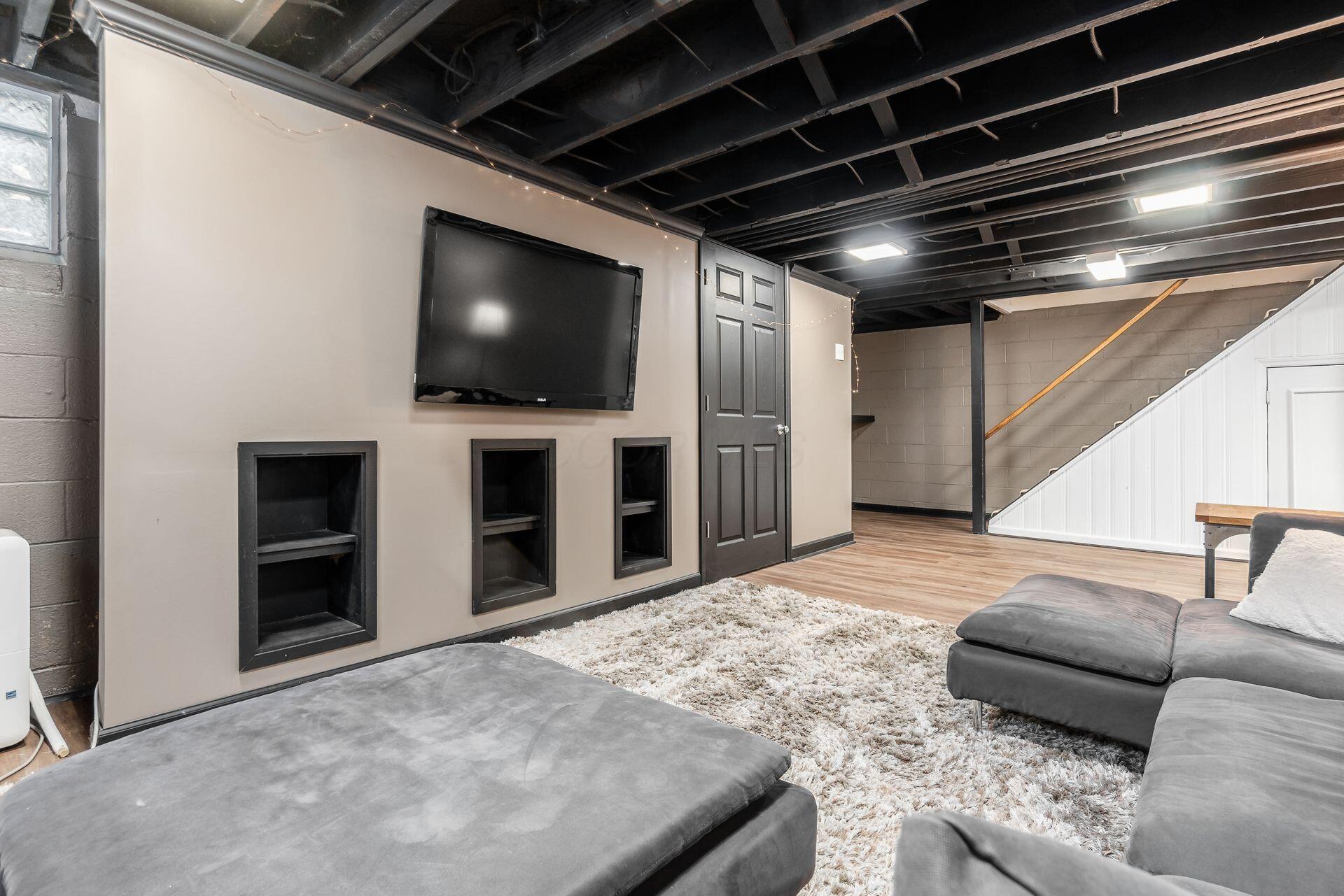 1535 Doone Road Columbus, OH 43221 - Photo 26 of 45 Finished Basement