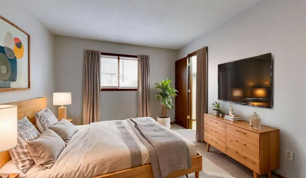 $1,245 | 924 21st Avenue South, Unit 2, Minneapolis, MN 55404