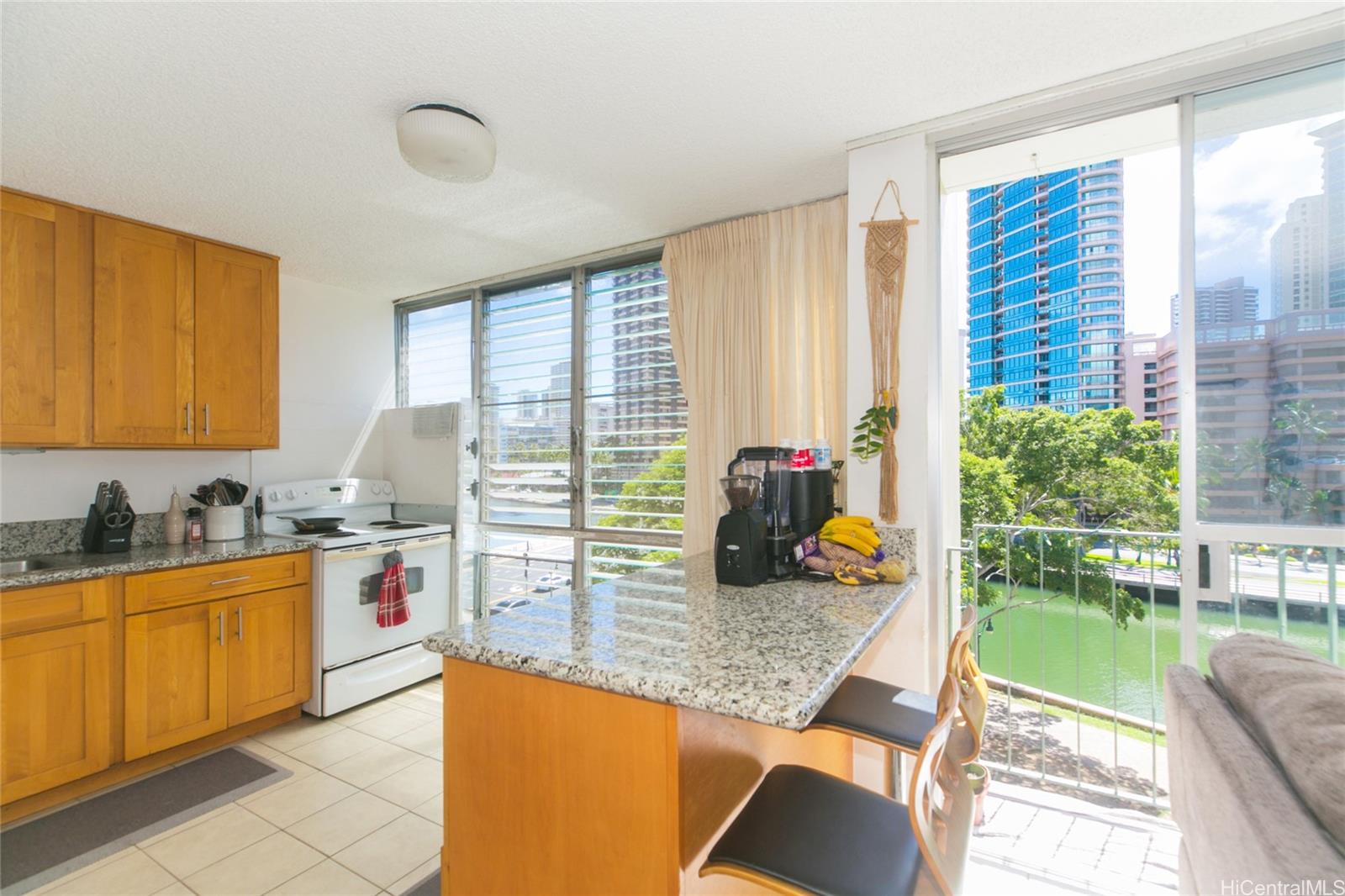 620 McCully Street, Unit 505 Honolulu, HI 96826 - Photo 1 of 1