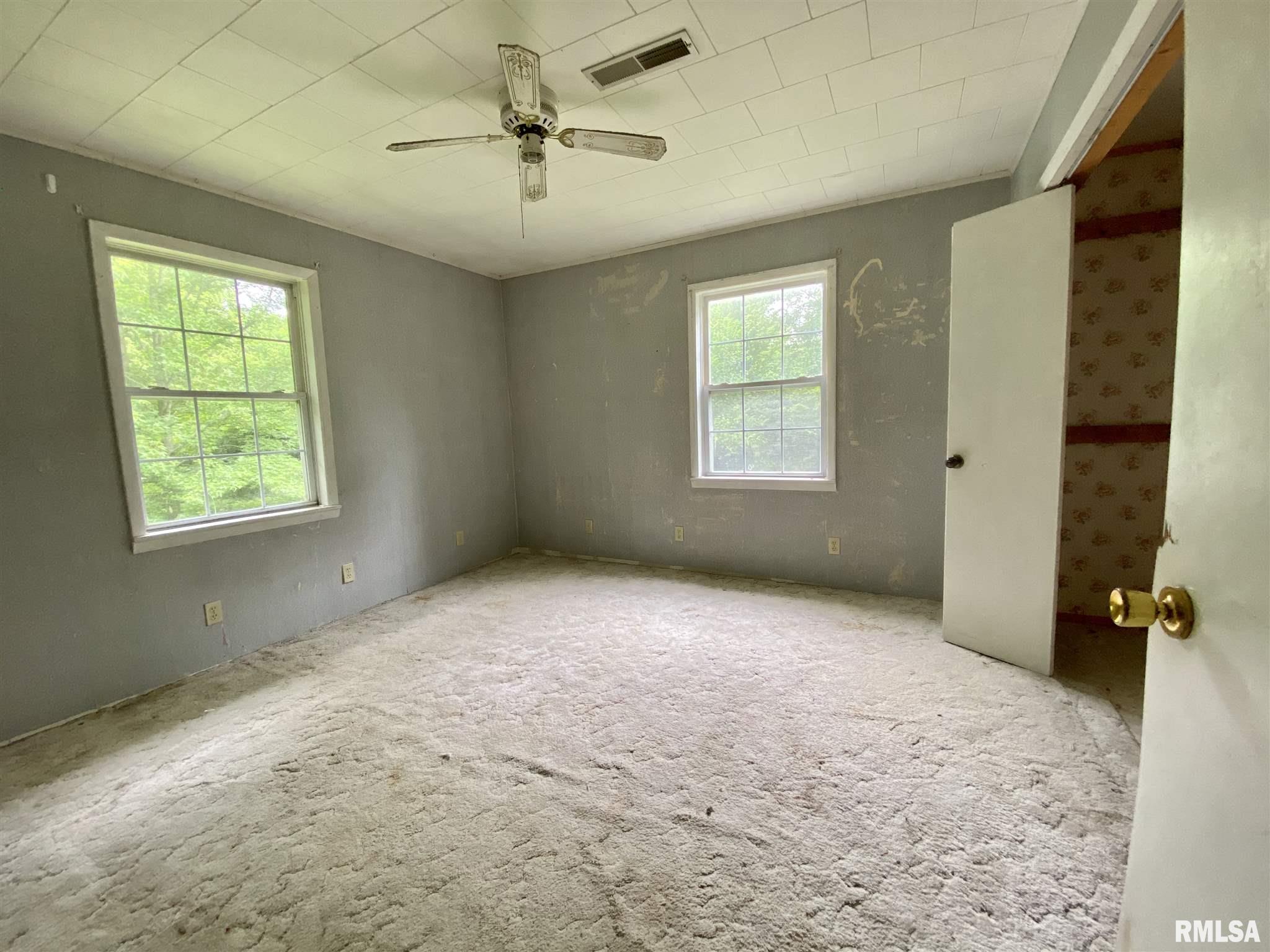 140 North Street Simpson, IL 62985 - Photo 9 of 12 Gallery Image 9