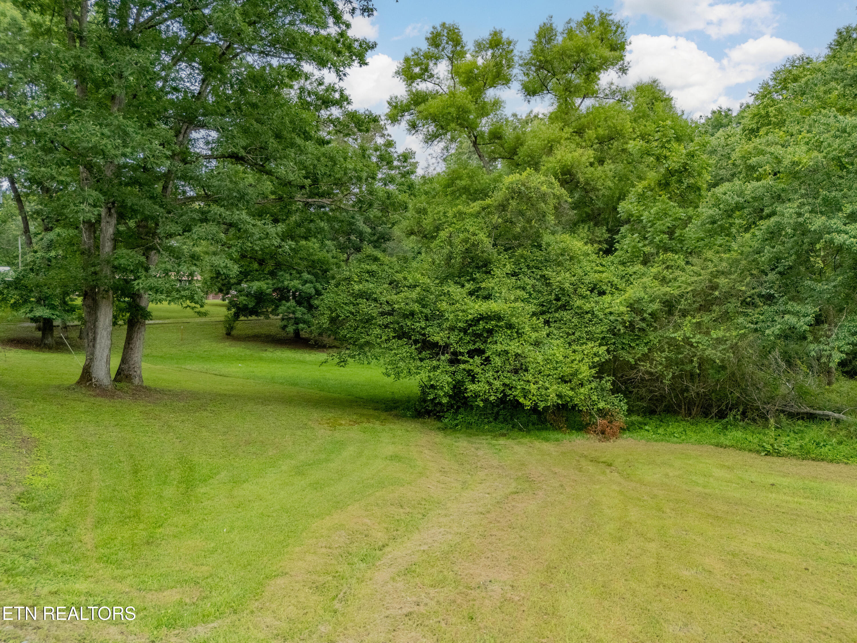 440 Liberty Road Wartburg, TN 37887 - Photo 17 of 20 DJI_20260626151241_0206_D-HDR