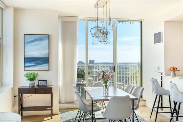 $1,495,000 | 1 West Exchange Street, Unit 1807, Providence, RI 02903