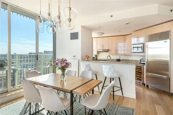 $1,495,000 | 1 West Exchange Street, Unit 1807, Providence, RI 02903
