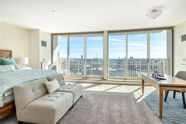 $1,495,000 | 1 West Exchange Street, Unit 1807, Providence, RI 02903