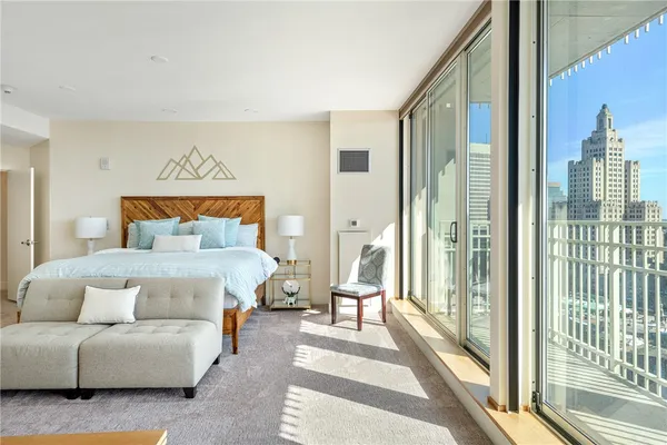$1,495,000 | 1 West Exchange Street, Unit 1807, Providence, RI 02903