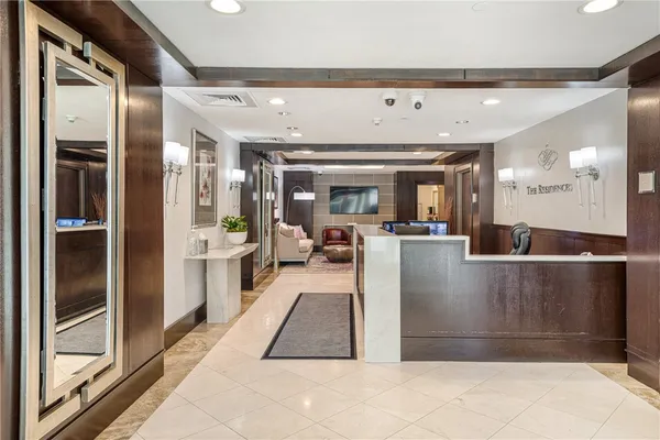 $1,495,000 | 1 West Exchange Street, Unit 1807, Providence, RI 02903