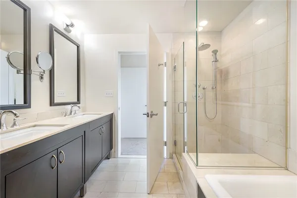 $1,495,000 | 1 West Exchange Street, Unit 1807, Providence, RI 02903