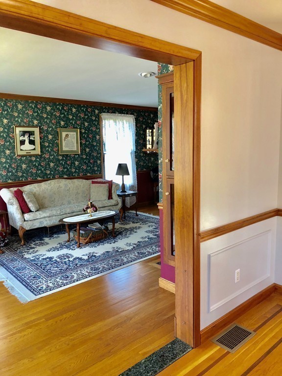 114 Mulpus Road Lunenburg, MA 01462 - Photo 13 of 30