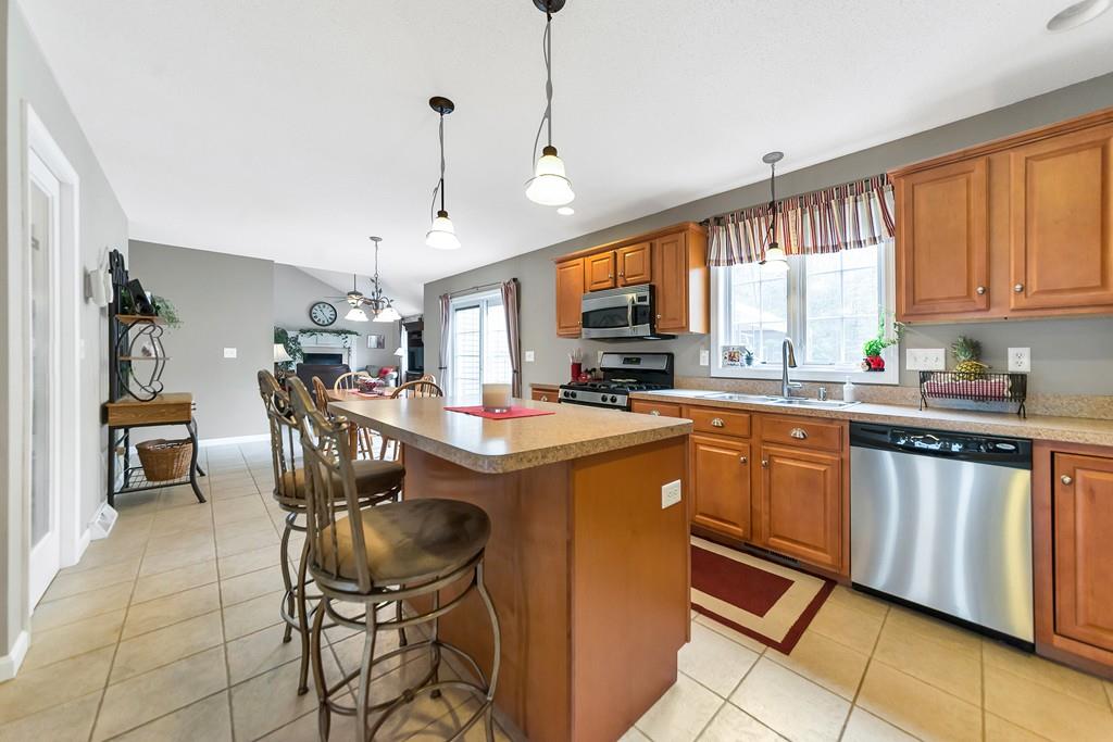 156 Pinewood Road Ludlow, MA 01056 - Photo 9 of 35 Gallery Image 9