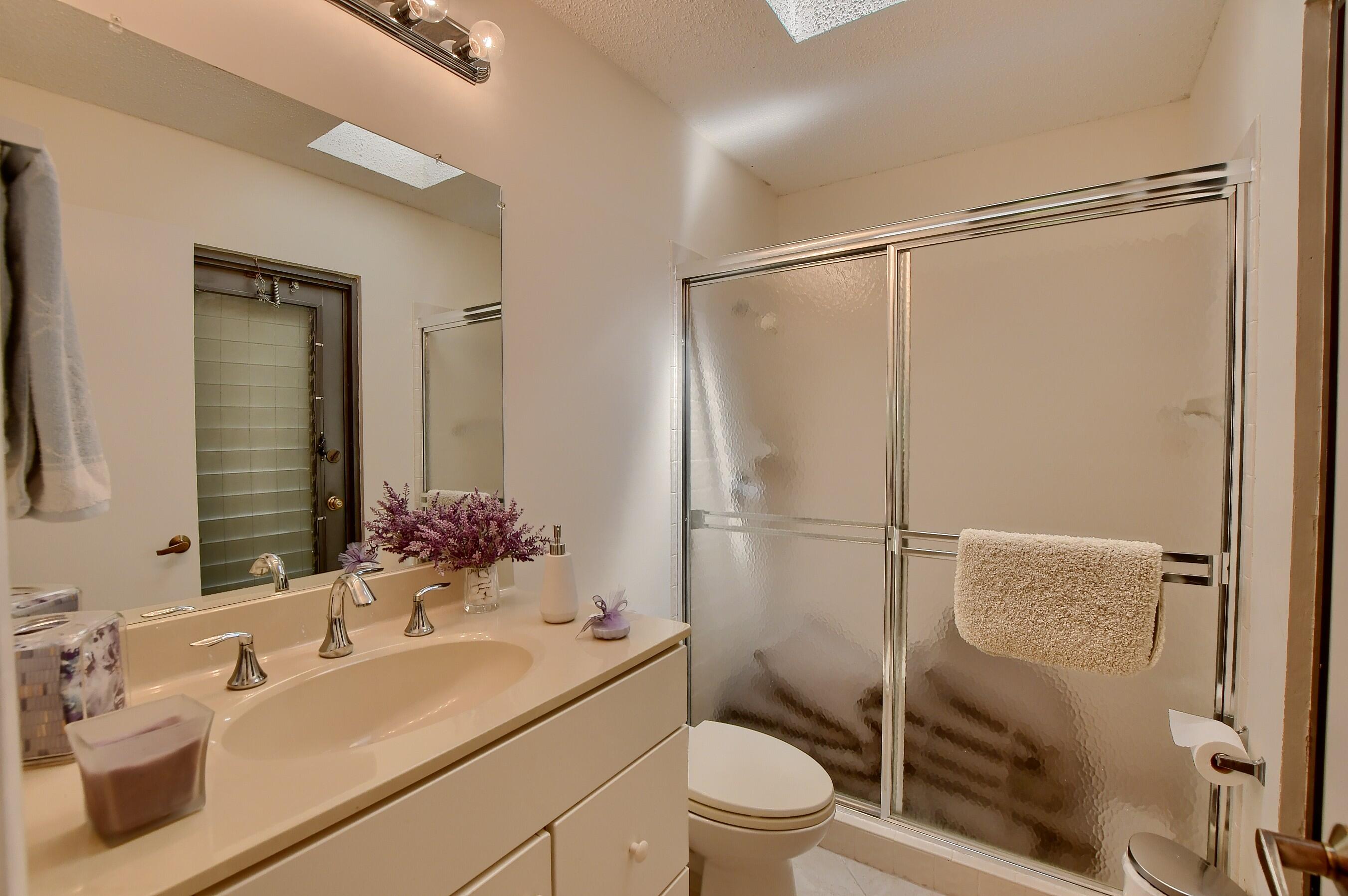 6757 Woodbridge Drive Boca Raton, FL 33434 - Photo 13 of 52 16_ebf_0830-hdr(5)