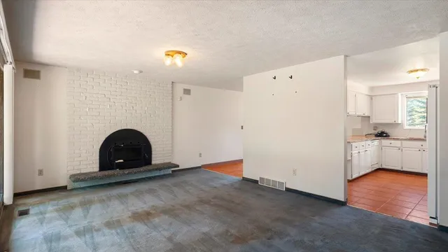 $579,900 | 22914 North Elk Chattaroy Road, Colbert, WA 99005