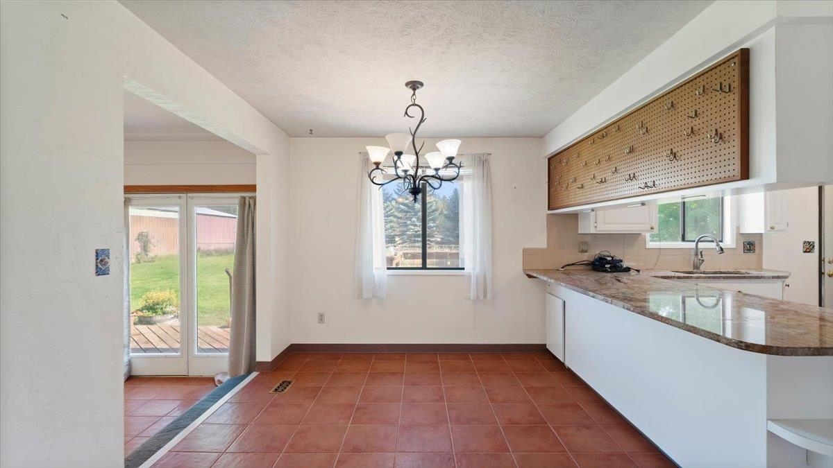 22914 North Elk Chattaroy Road Colbert, WA 99005 - Photo 10 of 50