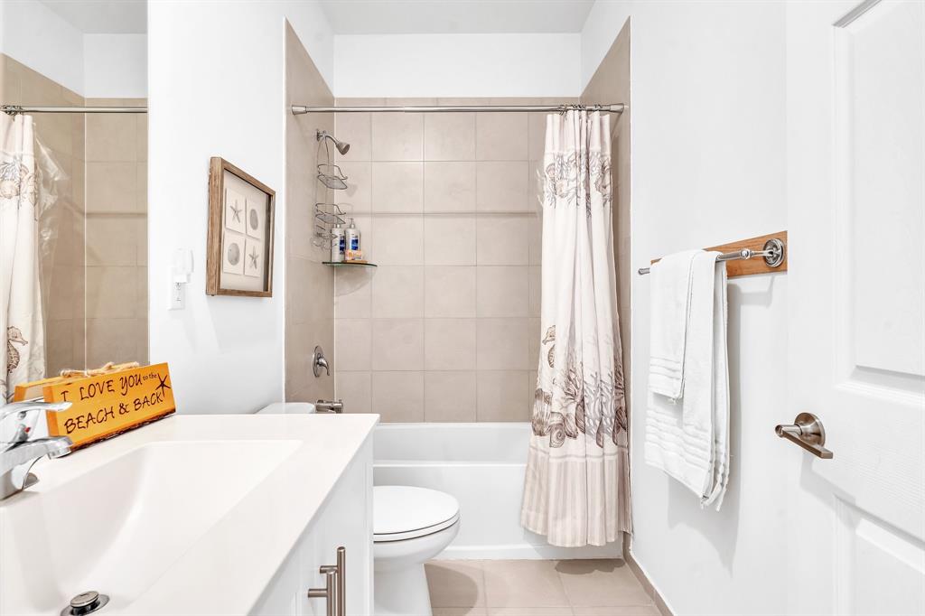 4668 Banker Terrace Davie, FL 33314 - Photo 43 of 52 a bathroom with a sink toilet and shower