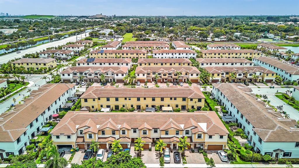 4668 Banker Terrace Davie, FL 33314 - Photo 48 of 52 a view of a city