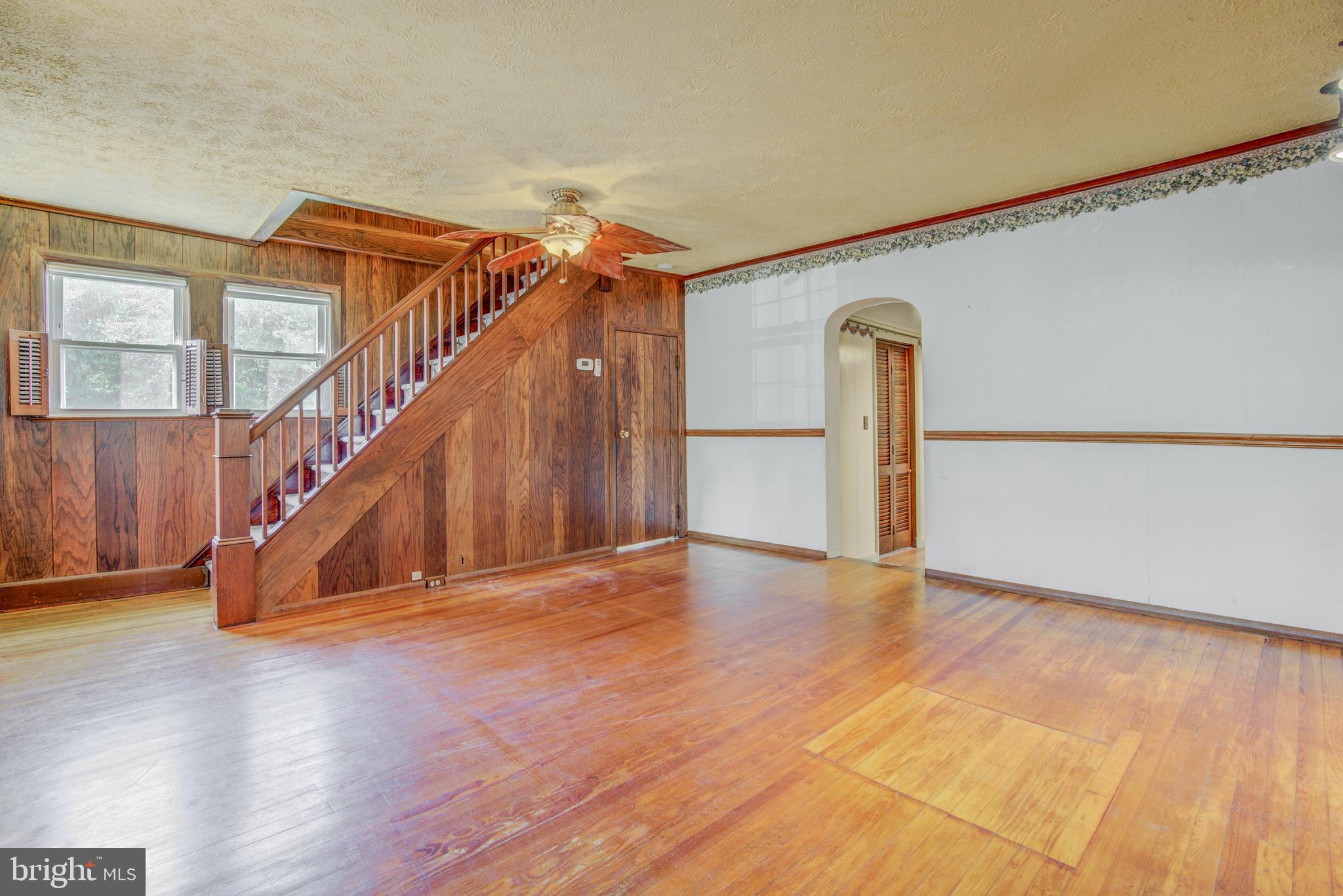 506 Magnolia Road Joppa, MD 21085 - Photo 11 of 43 Dining Area/Living Room
