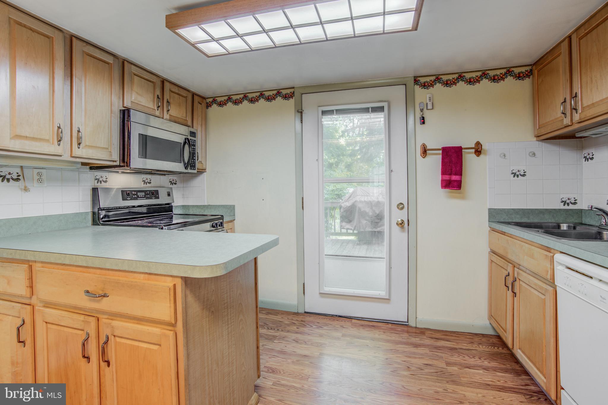 506 Magnolia Road Joppa, MD 21085 - Photo 6 of 43 Kitchen