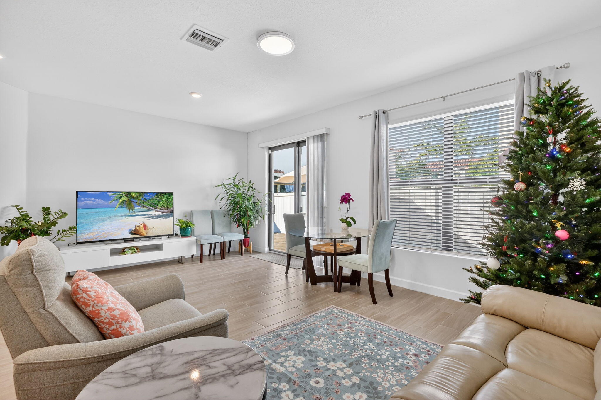 1011 Willow Place Riviera Beach, FL 33410 - Photo 6 of 62 7-web-or-mls-5P1A3660