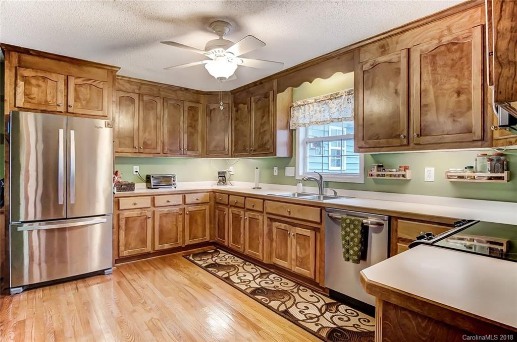 712 Patrick Road Gastonia, NC 28056 - Photo 1 of 34