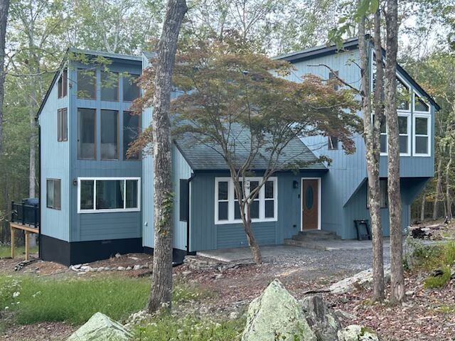 142 Saunders Drive Bushkill, PA 18324 - Photo 1 of 1