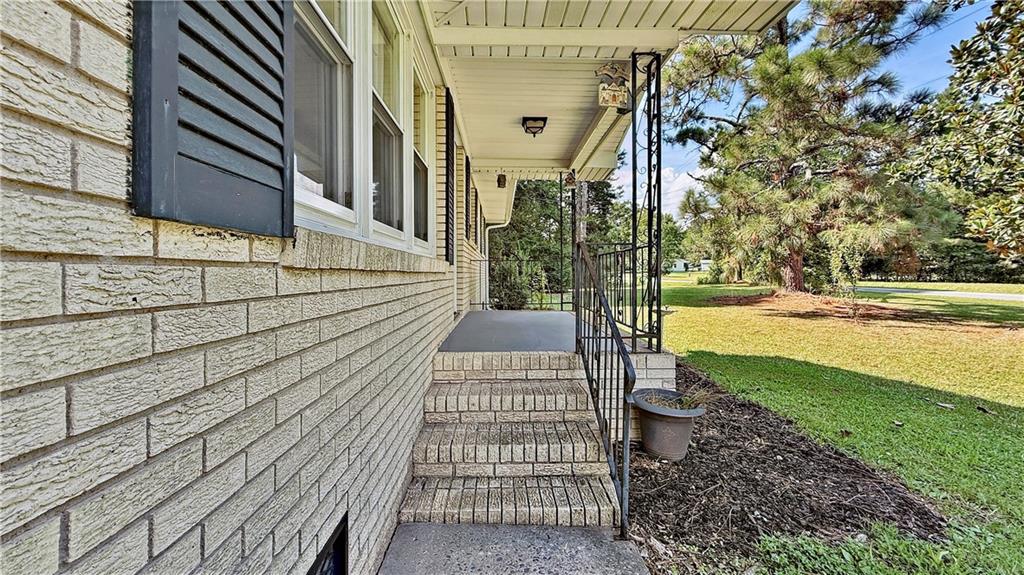 552 Everett Springs Road Southwest Calhoun, GA 30701 - Photo 5 of 37 Gallery Image 5