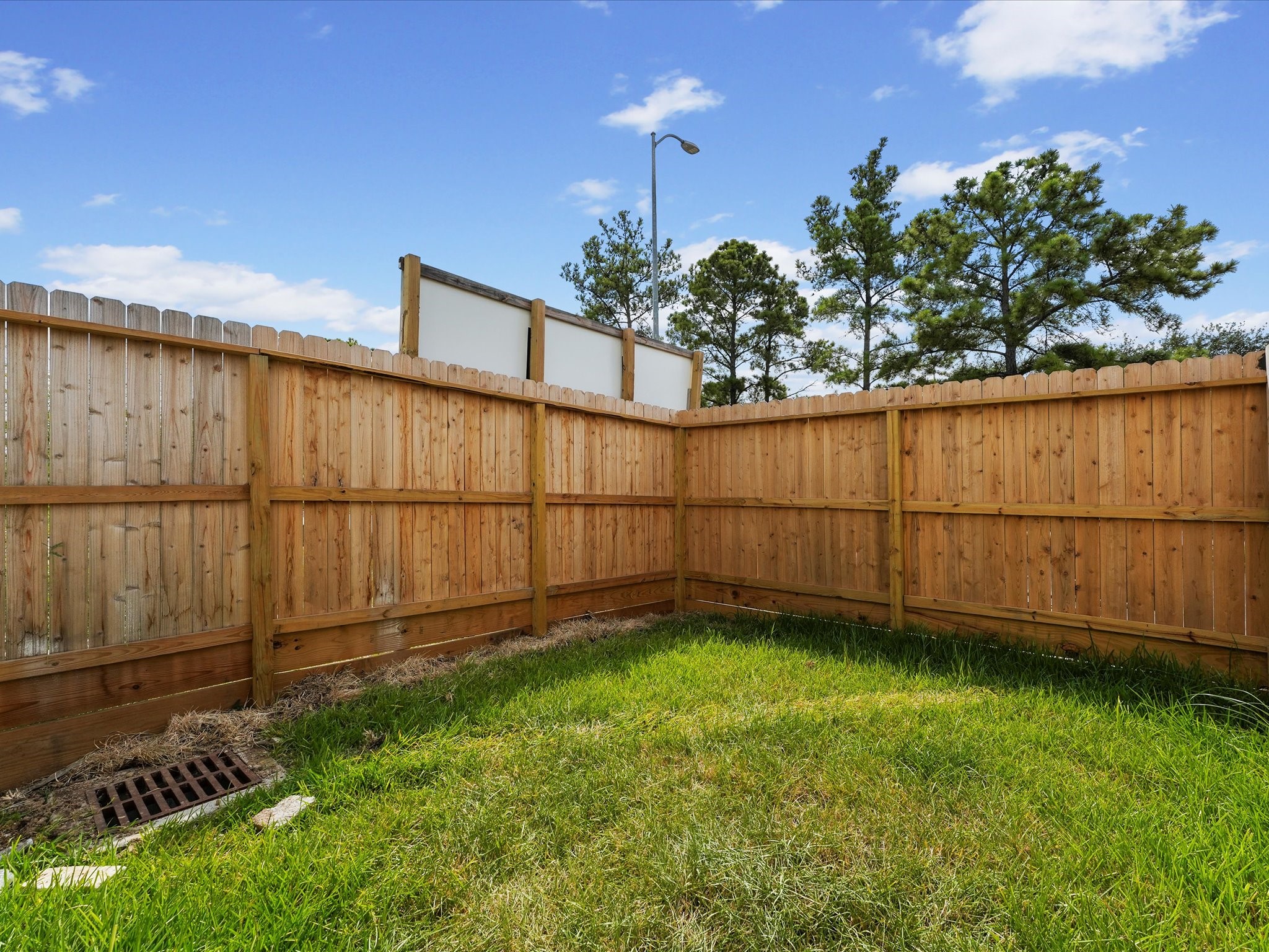 2598 West Tidwell Road Houston, TX 77091 - Photo 25 of 28