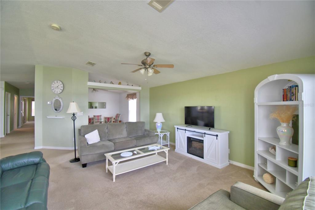 492 Lakeside Ranch Circle Winter Haven, FL 33881 - Photo 4 of 56