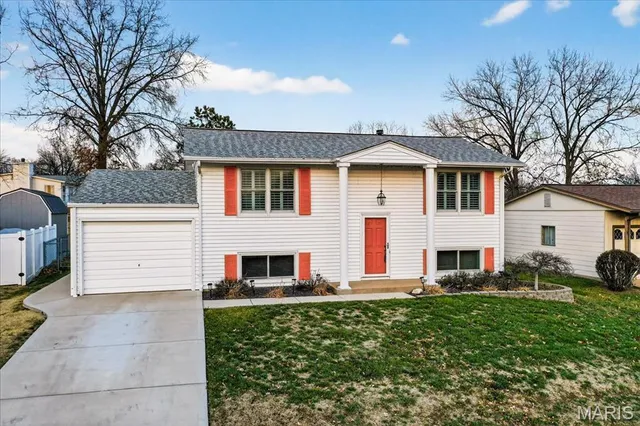 $269,900 | 1881 San Pedro Lane, Fenton, MO 63026
