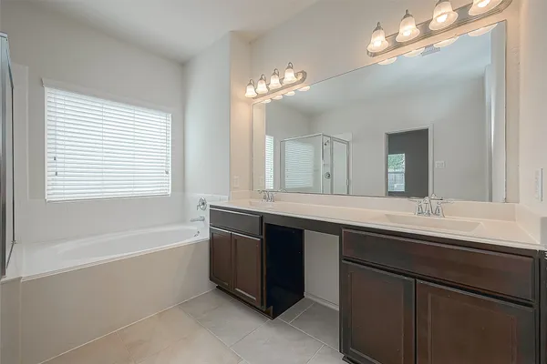$2,300 | 4014 Teramo Lane, Katy, TX 77493