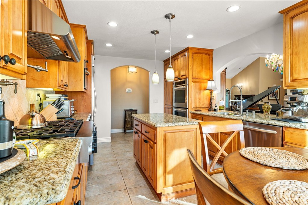 10055 Hillside Road Rancho Cucamonga, CA 91737 - Photo 39 of 46