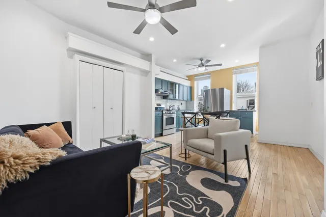 $3,750 | 201 Pavonia Avenue, Unit 202, Jersey City, NJ 07302