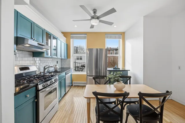 $3,750 | 201 Pavonia Avenue, Unit 202, Jersey City, NJ 07302