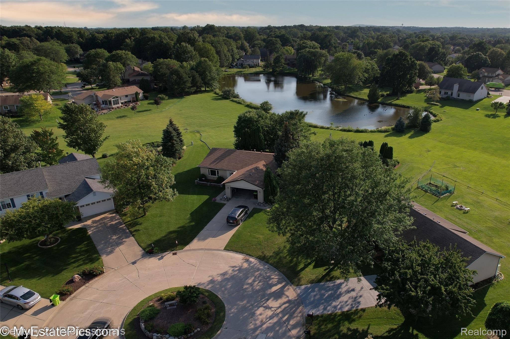 40768 West Mill Rd Court Novi, MI 48375 - Photo 6 of 55 40768 mill rd ct w Novi-2.jpg