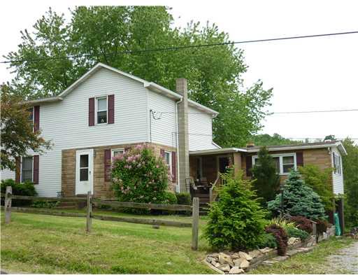 712 Cherry Lane Road Apollo, PA 15613 - Photo 1 of 12 Exterior Front.