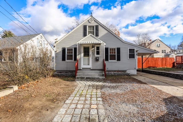 437 Calef Road Manchester, NH 03103 - Photo 1 of 23