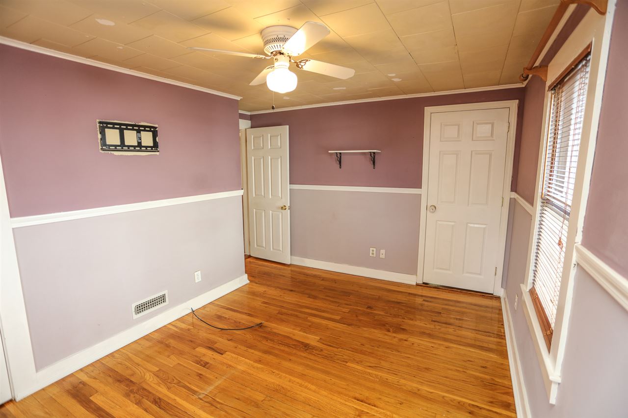 437 Calef Road Manchester, NH 03103 - Photo 14 of 23
