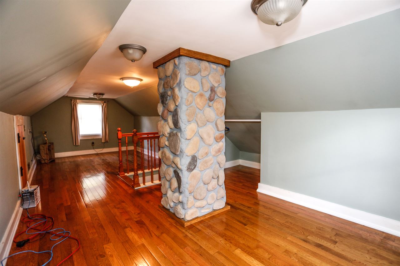 437 Calef Road Manchester, NH 03103 - Photo 18 of 23