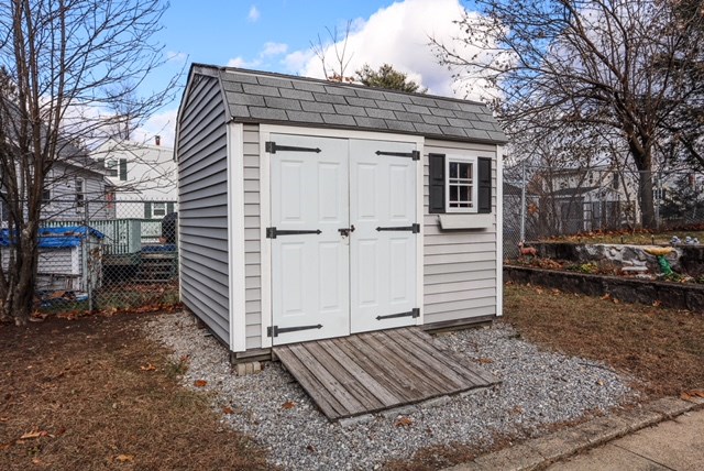 437 Calef Road Manchester, NH 03103 - Photo 21 of 23