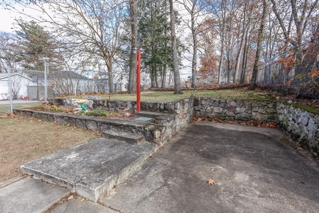 437 Calef Road Manchester, NH 03103 - Photo 23 of 23