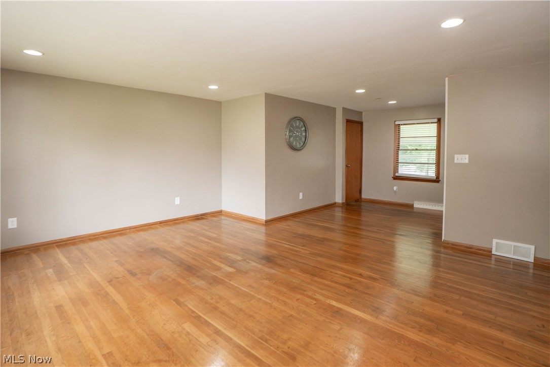 158 Miles Avenue Northwest Canton, OH 44708 - Photo 6 of 24