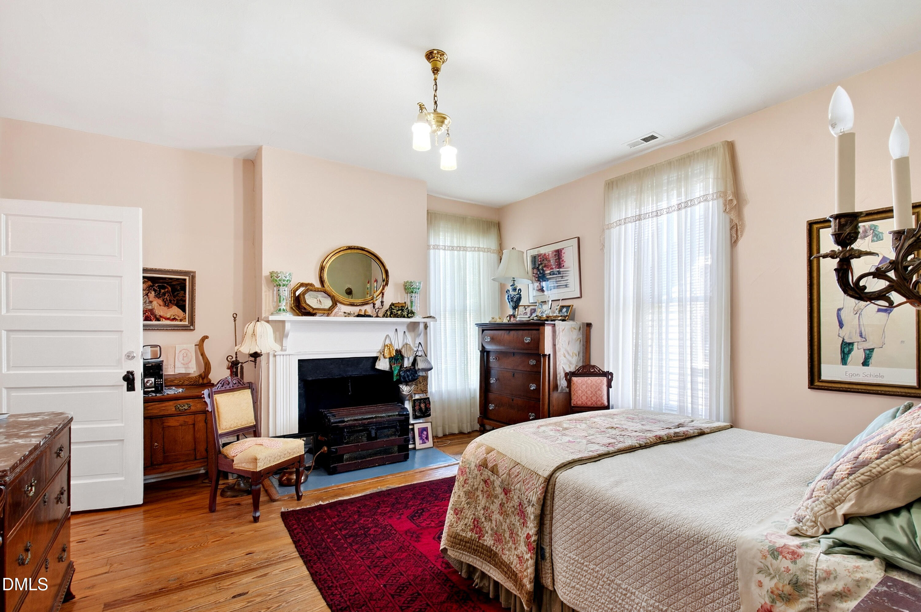 124 North Bloodworth Street Raleigh, NC 27601 - Photo 25 of 61