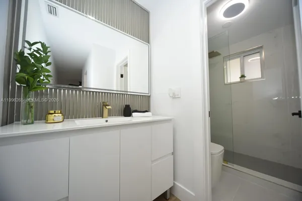 $639,900 | 3280 Northwest 51st Terrace, Miami, FL 33142
