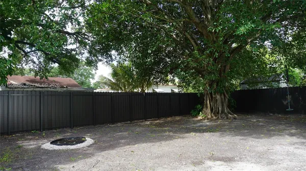 $639,900 | 3280 Northwest 51st Terrace, Miami, FL 33142
