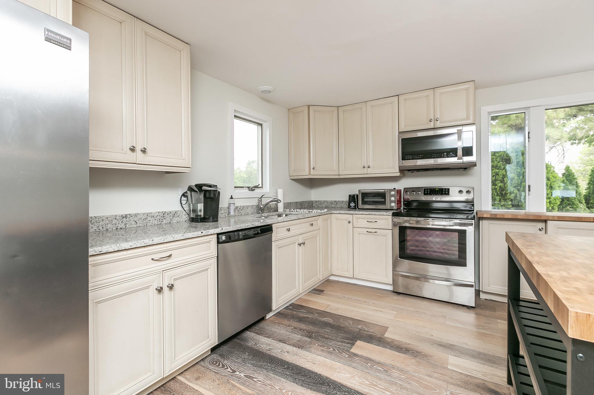 8638 Sandy Plains Road Baltimore, MD 21222 - Photo 17 of 53