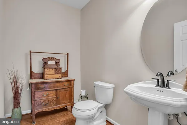 $549,900 | 228 Loyal Drive, Mechanicsburg, PA 17050