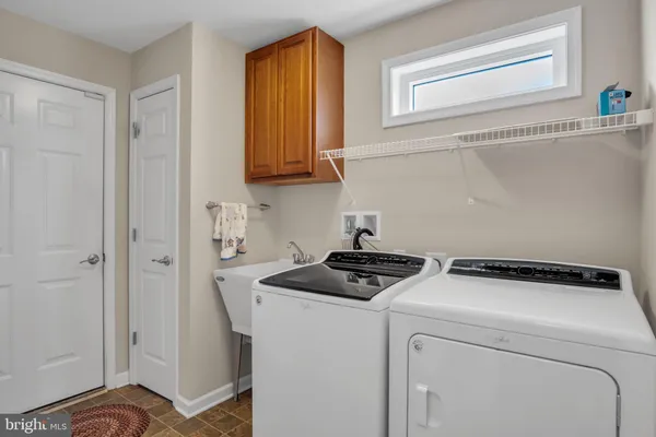 $549,900 | 228 Loyal Drive, Mechanicsburg, PA 17050