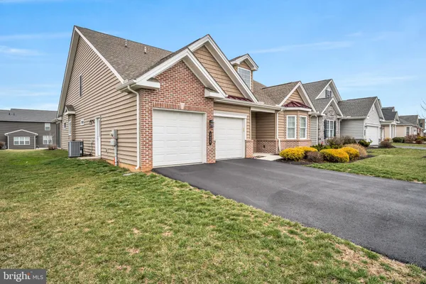 $549,900 | 228 Loyal Drive, Mechanicsburg, PA 17050