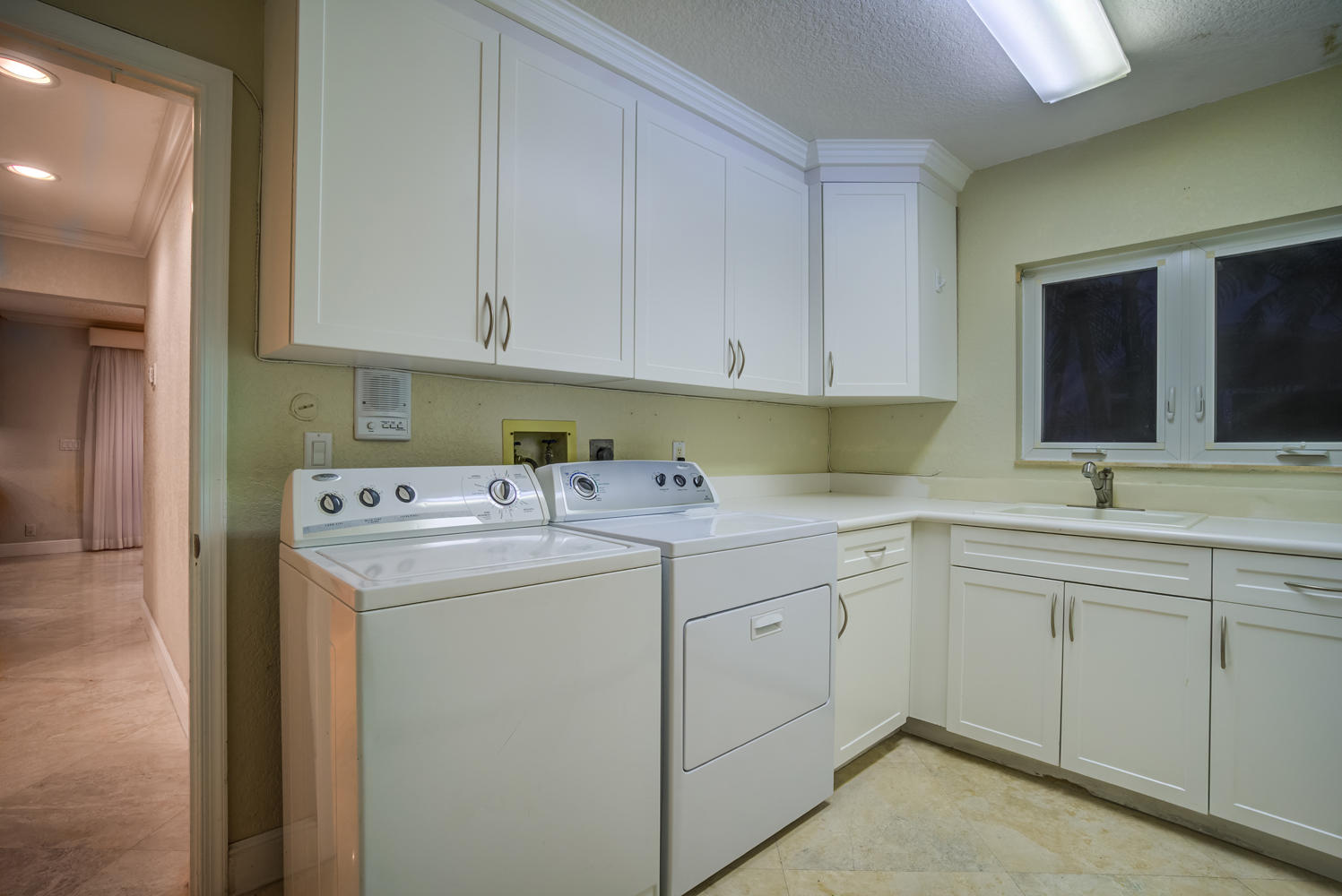 540 Southwest 15th Street Boca Raton, FL 33432 - Photo 36 of 59 Lg Laundry Room
