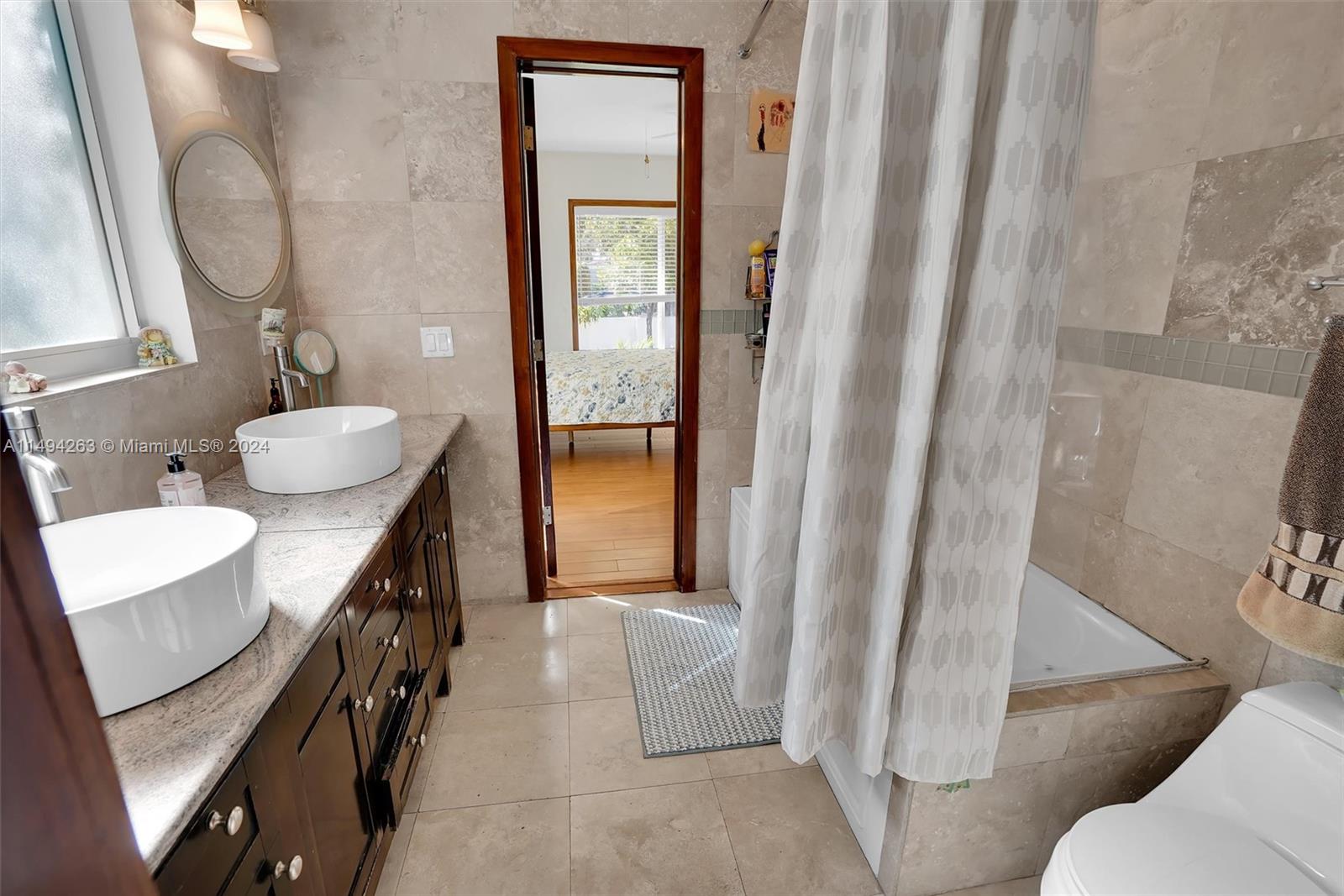 4331 Alton Road Miami Beach, FL 33140 - Photo 20 of 33