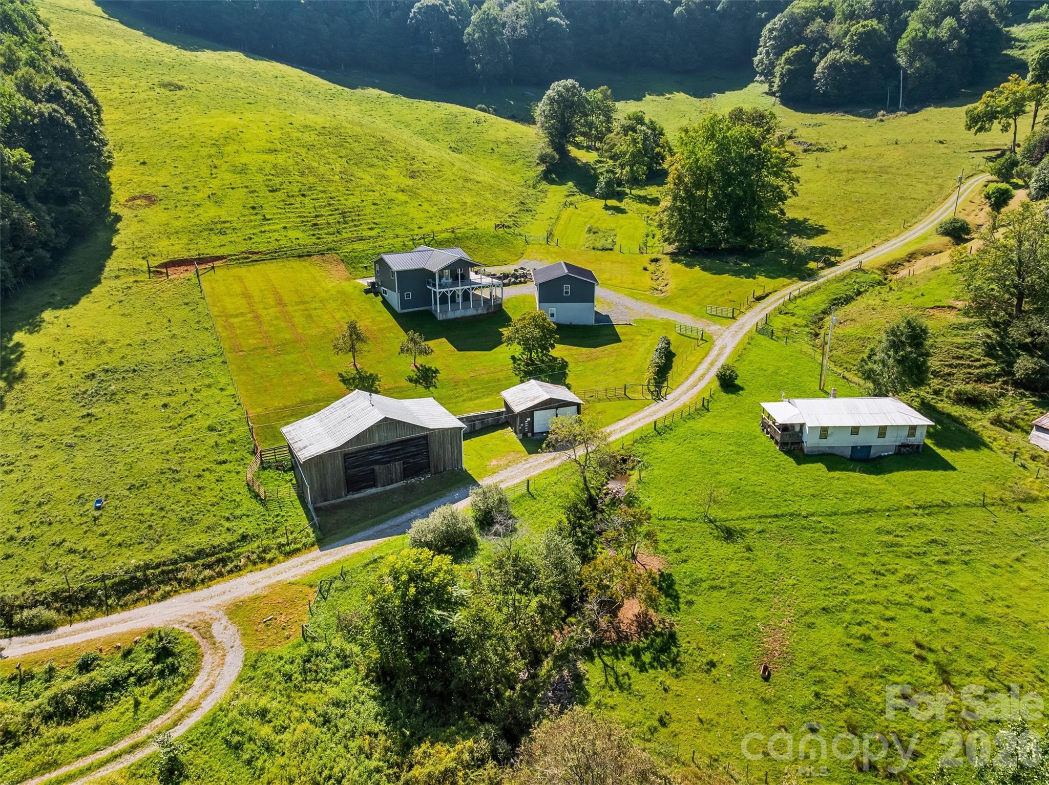 2345 Sugar Camp Road Marshall, NC 28753 - Photo 8 of 42 Gallery Image 8